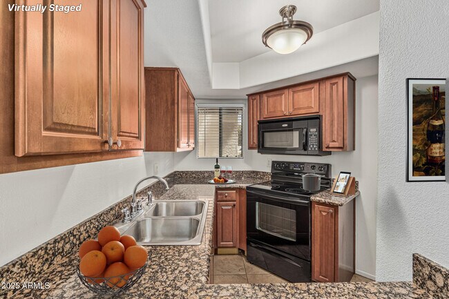 Building Photo - 985 N Granite Reef Rd