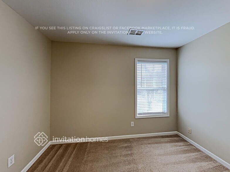 Building Photo - 6415 White Walnut Way