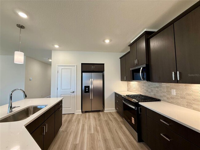 Building Photo - 53 Signet Cir