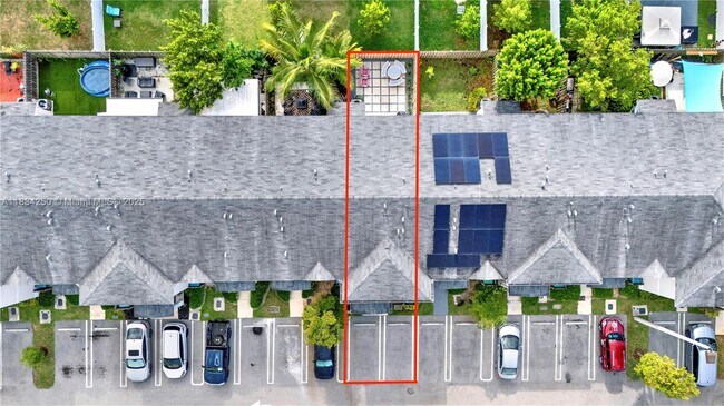 Building Photo - 359 NW 12th Ave
