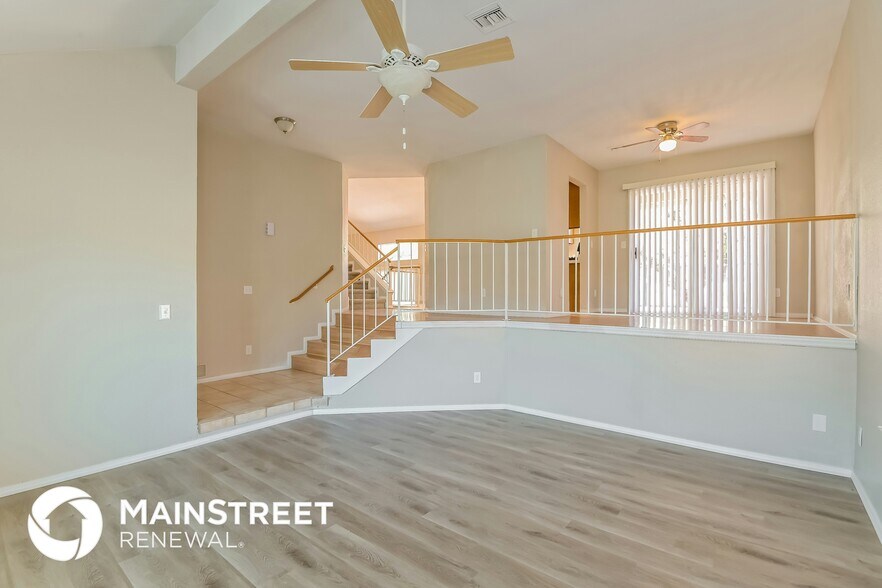 Building Photo - 9585 E Ashford Dr