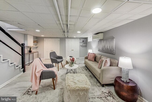 Building Photo - 6203 8th St NW