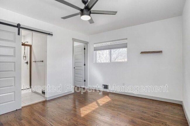 Building Photo - 3004 S Zurich Ct