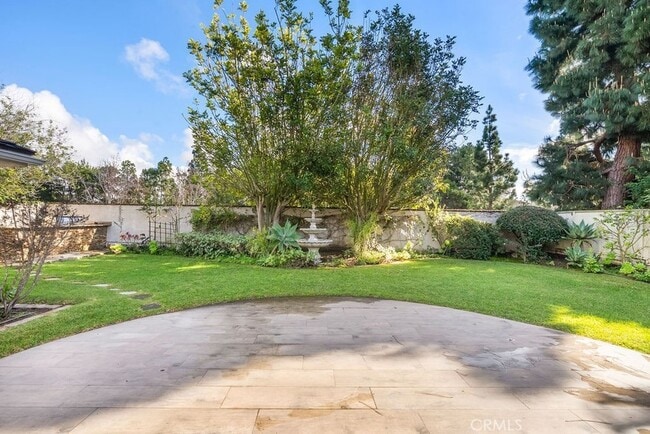 Building Photo - 2646 Basswood St