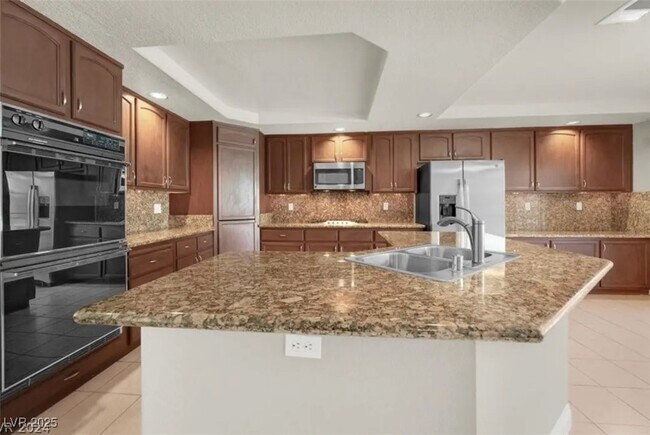 Building Photo - 32 Myrtle Beach Dr