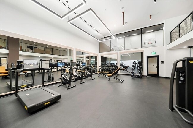 Building Photo - 225 N Miami Ave