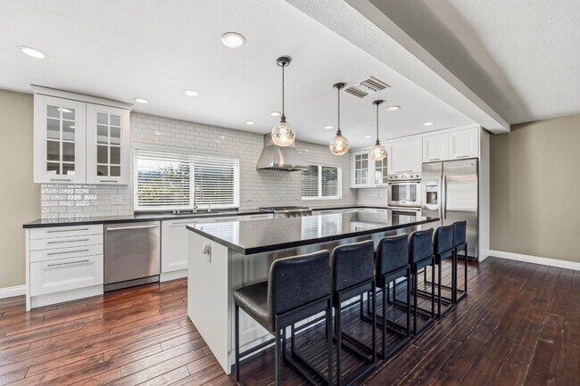 Building Photo - 14349 Aedan Ct
