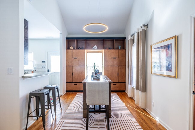 Building Photo - 71 Randolph St NE