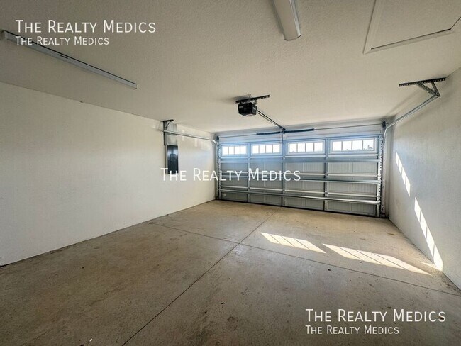 Building Photo - 8145 Cozumel Ln