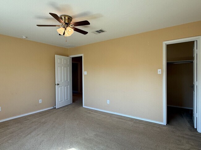 Building Photo - 2250 Howry Dr