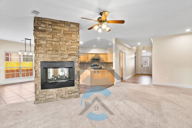 Building Photo - 1445 Champions Dr