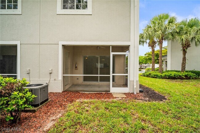 Building Photo - 8219 Pacific Beach Dr