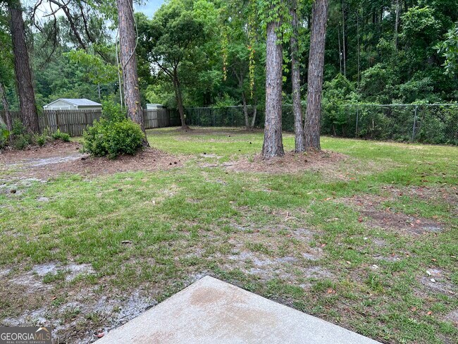 Building Photo - 511 Moeckel Ln