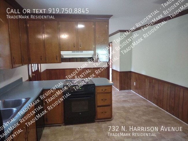 Building Photo - 732 N Harrison Ave