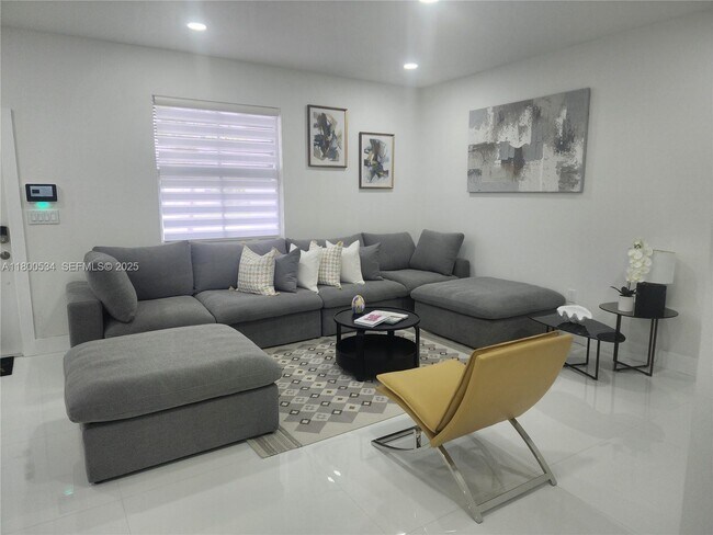 Building Photo - 17000 SW 291st St