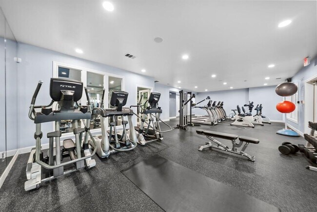 Building Photo - 206 Varco Dr