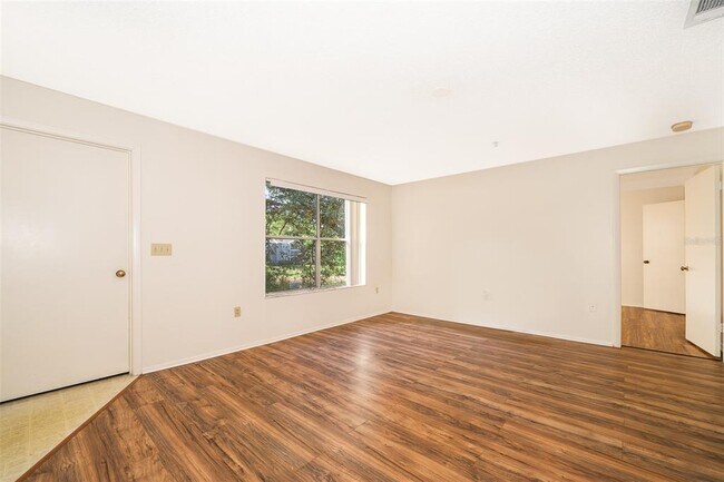 Building Photo - 956 Salt Pond Pl