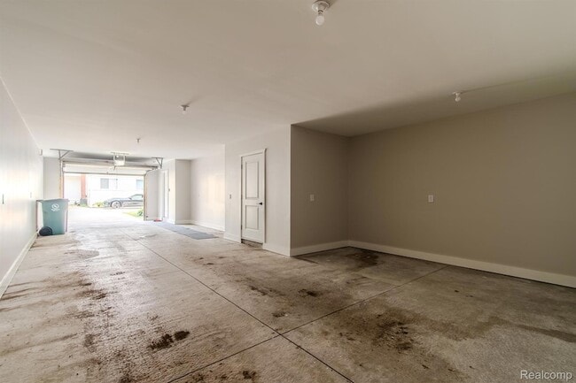 Building Photo - 123 Mason Ct