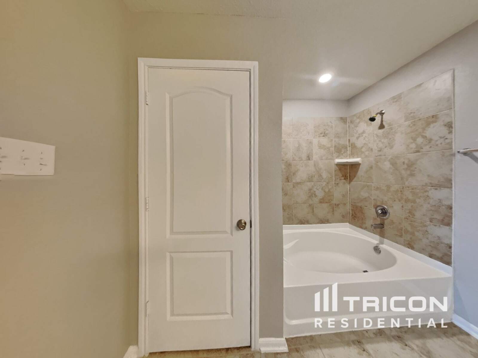 Building Photo - 5342 Castle Discordia St