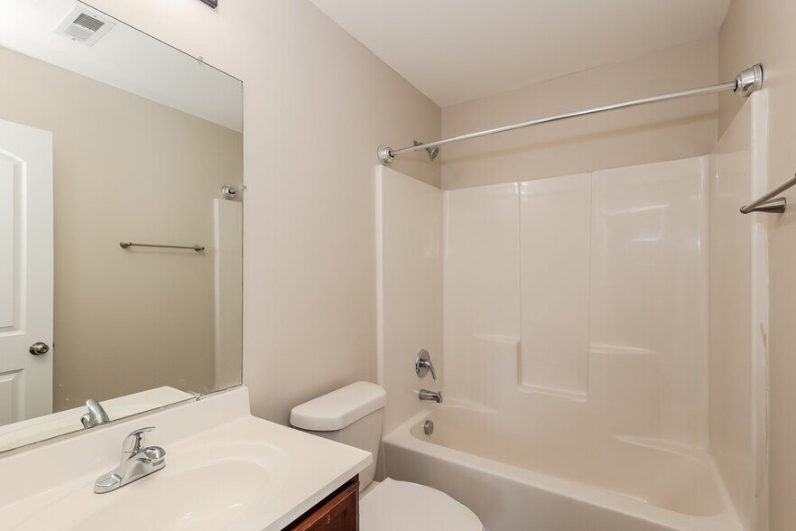 Building Photo - 1713 Cheryl Ln