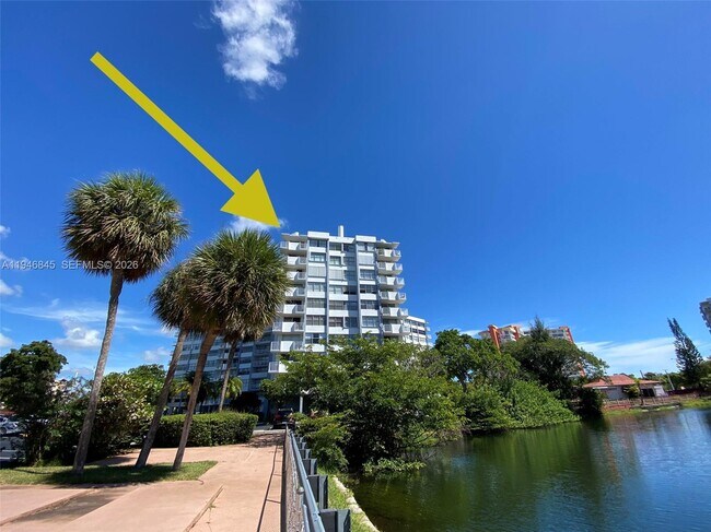 Building Photo - 1200 NE Miami Gardens Dr