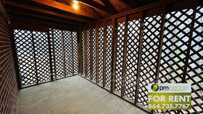 Building Photo - 134 Bennetts Bridge Rd