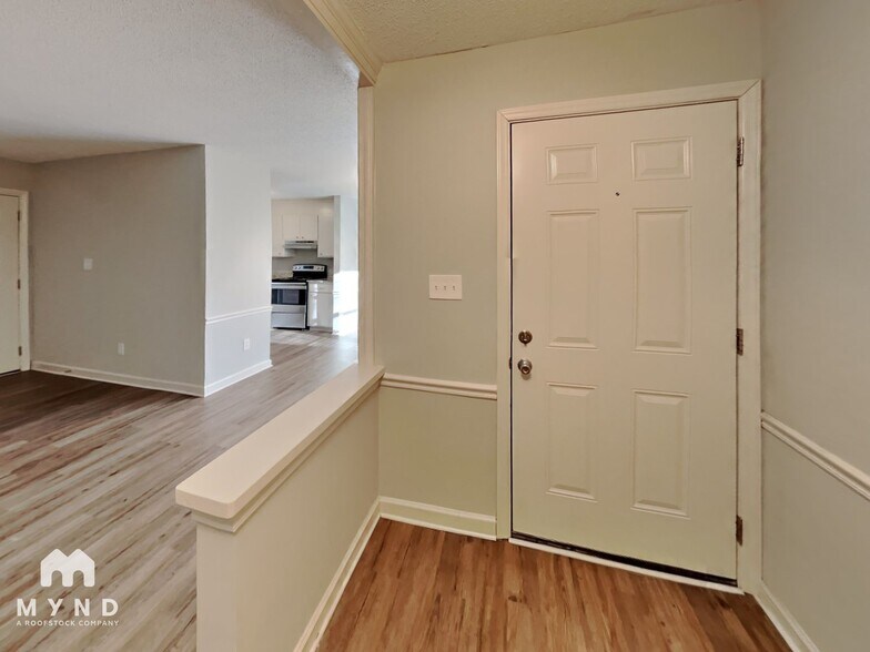 Building Photo - 6513 Old Meadow Rd