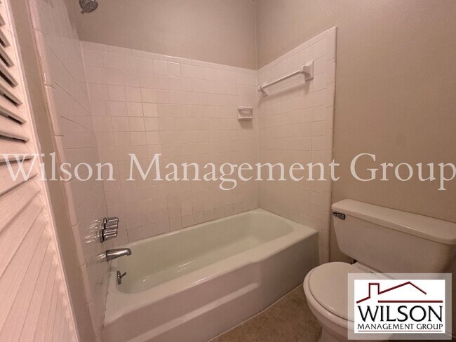 Building Photo - 525 Georgetown Dr