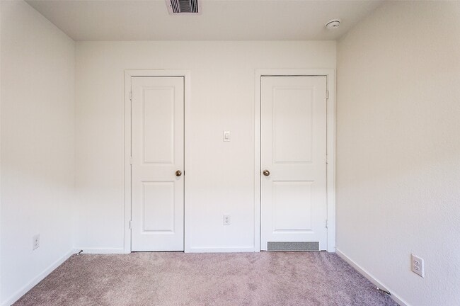 Building Photo - 26707 Feather Reed Dr