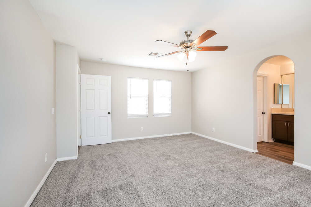 Building Photo - 5309 Las Cruces Heights St