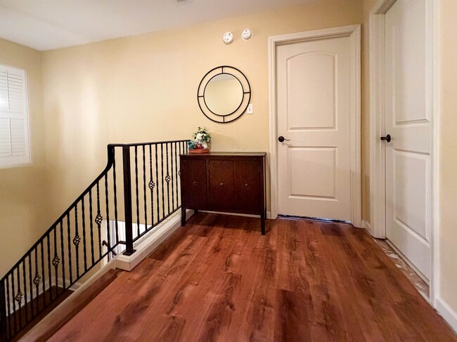 Building Photo - 158 E Porter Run Dr