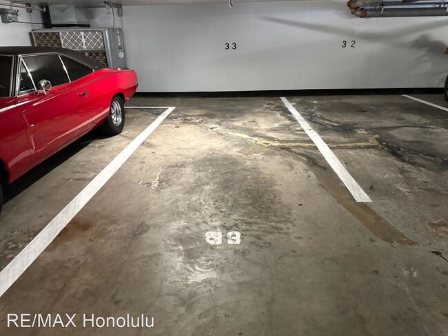 Building Photo - 1 br, 1.5 bath House - 2233 Ala Wai Blvd #8C