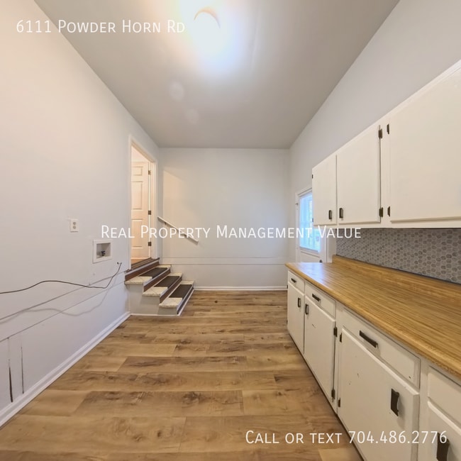 Building Photo - 6111 Powder Horn Rd