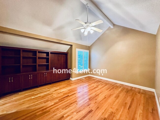 Building Photo - A Lovely, Four Bedroom Lenexa Home w/ Wood...