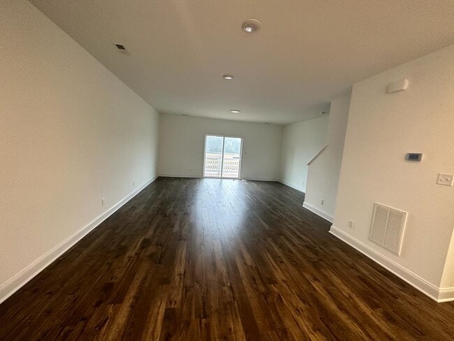Building Photo - 7117 Leire Ln
