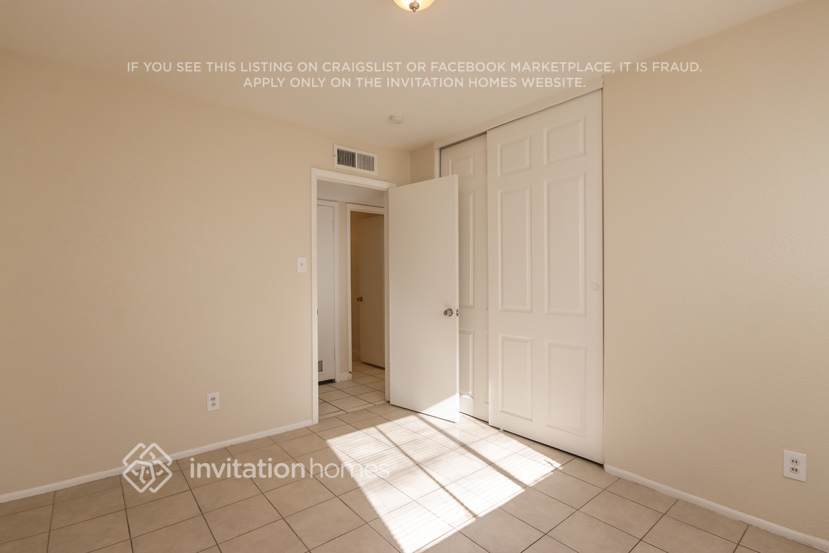 Building Photo - 2964 N 53rd Dr