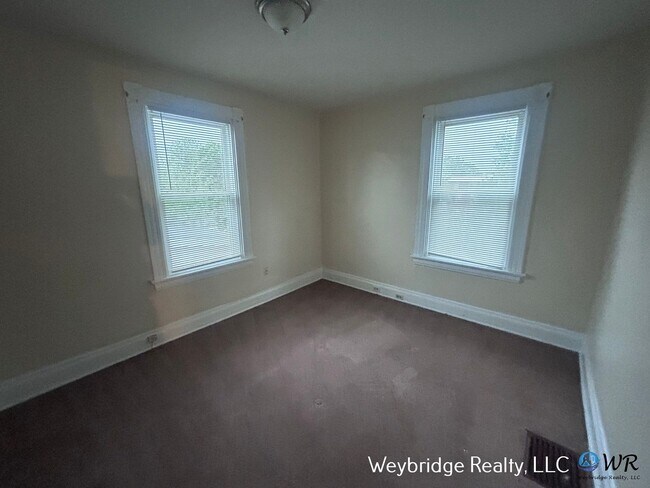 Building Photo - 3732 Herbert Ave