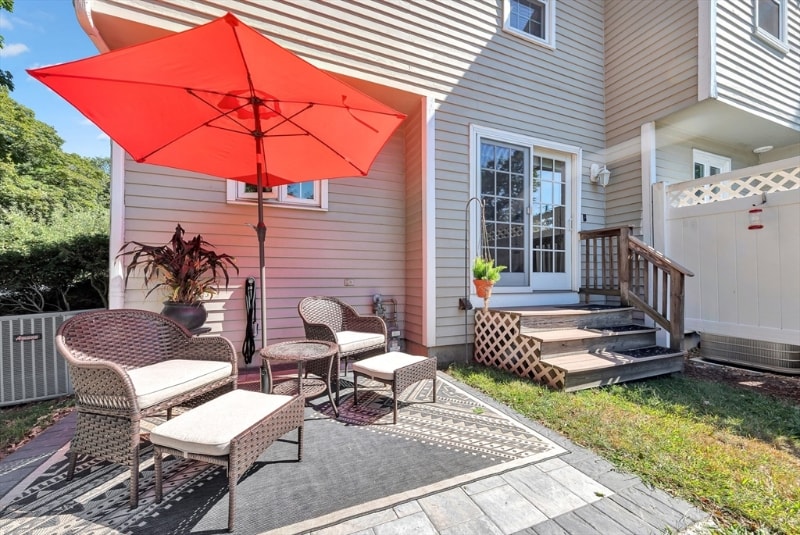 Building Photo - 395 Donohue Rd