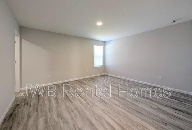 Building Photo - 8455 Buttercup St