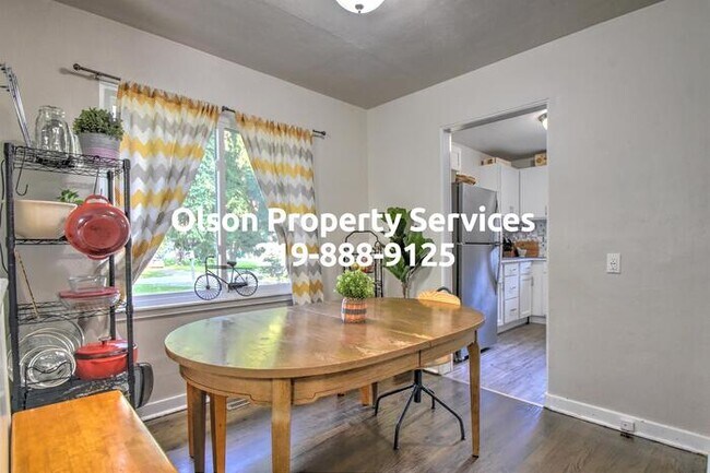 Building Photo - 6215 Glen Dr