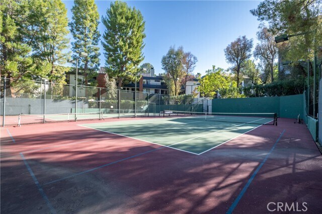 Building Photo - 4774 Park Encino Ln