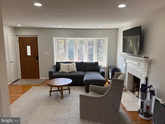 Building Photo - 12026 Waples Mill Rd