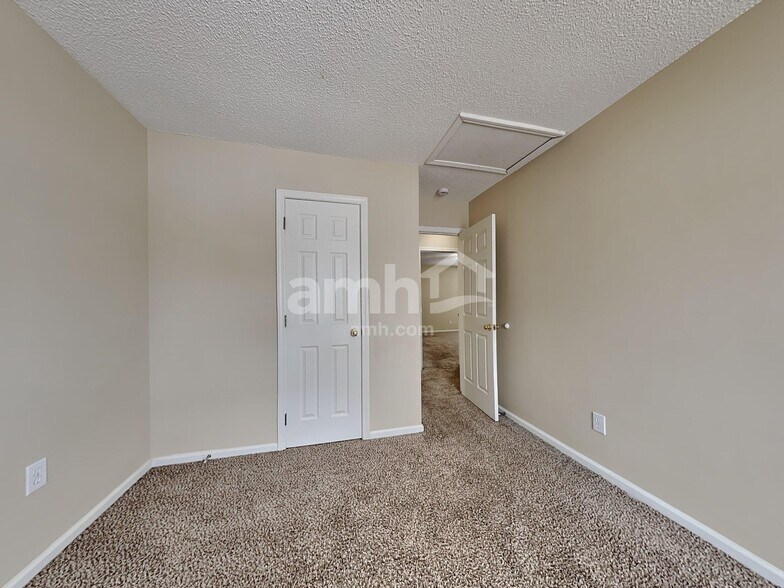 Building Photo - 193 Wildberry Ln