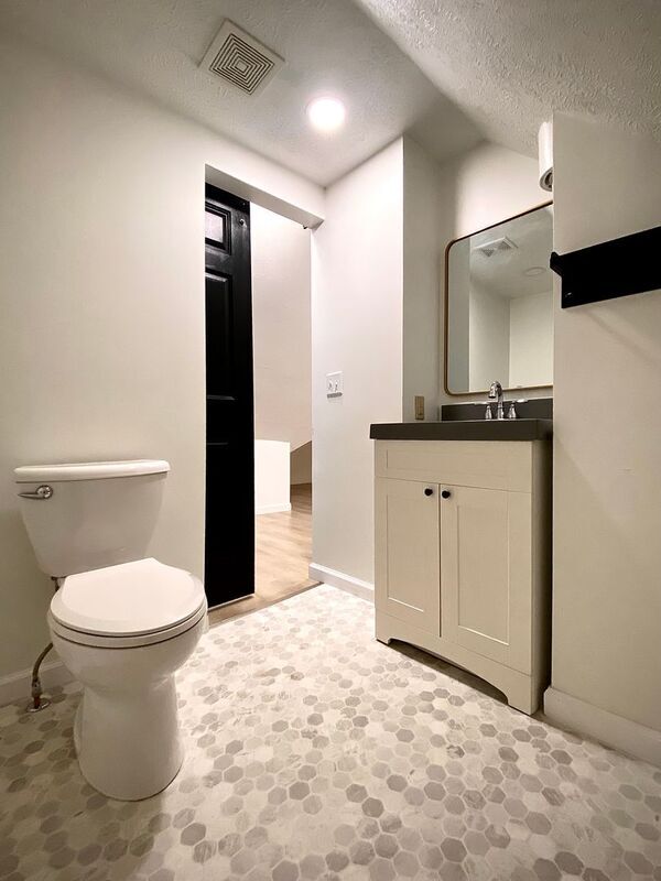 Building Photo - 1715 S 12th St