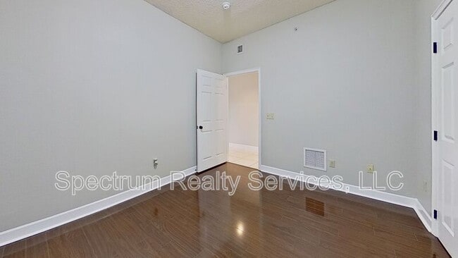 Building Photo - 1478 Riverplace Blvd