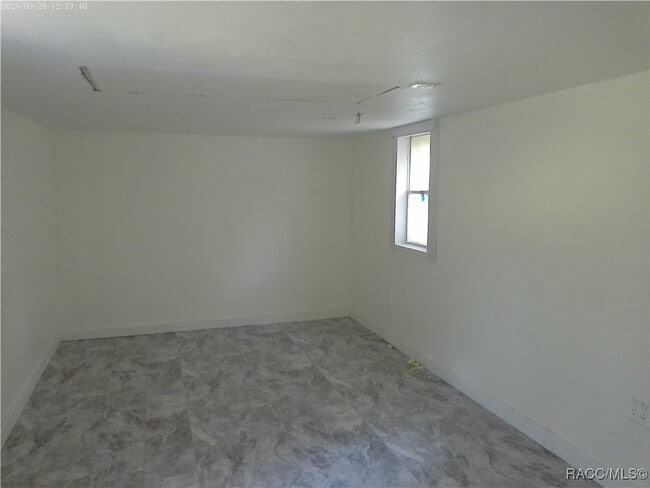 Building Photo - 10578 E Pintail Dr