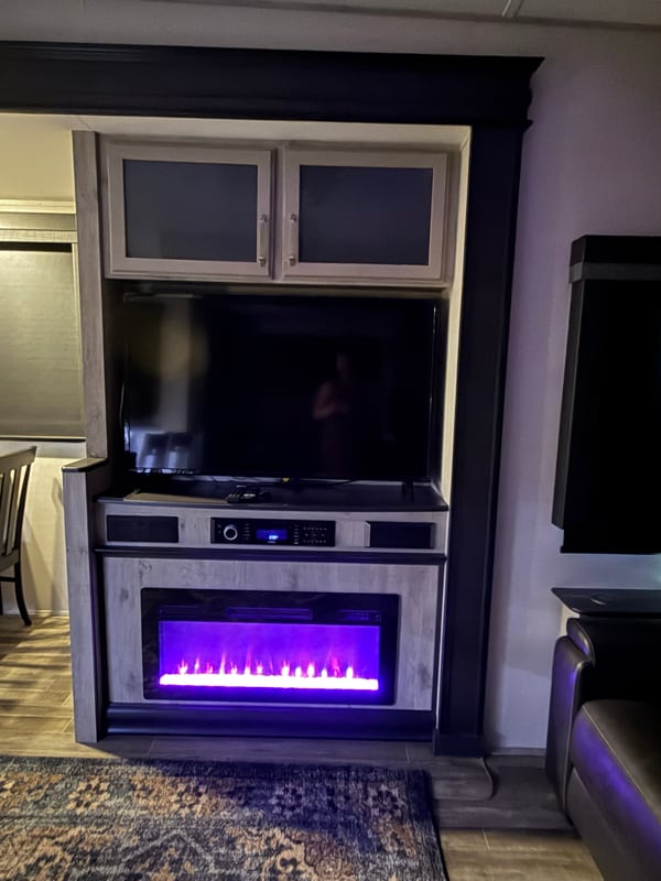 Building Photo - 6920 Riverland Dr