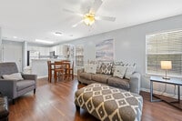 Building Photo - 598 Blue Stem Dr