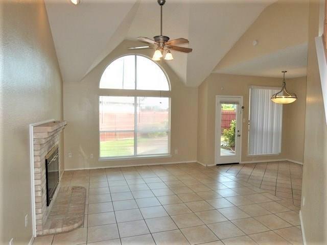 Building Photo - 2713 Clearwater Dr