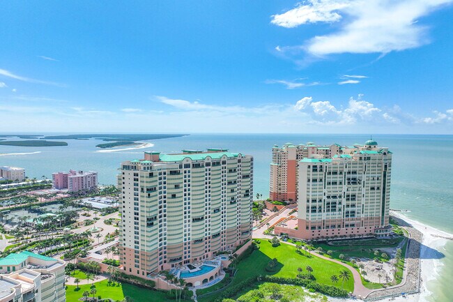 Building Photo - 940 Cape Marco Dr
